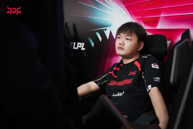 中发挥着至 中发挥着至