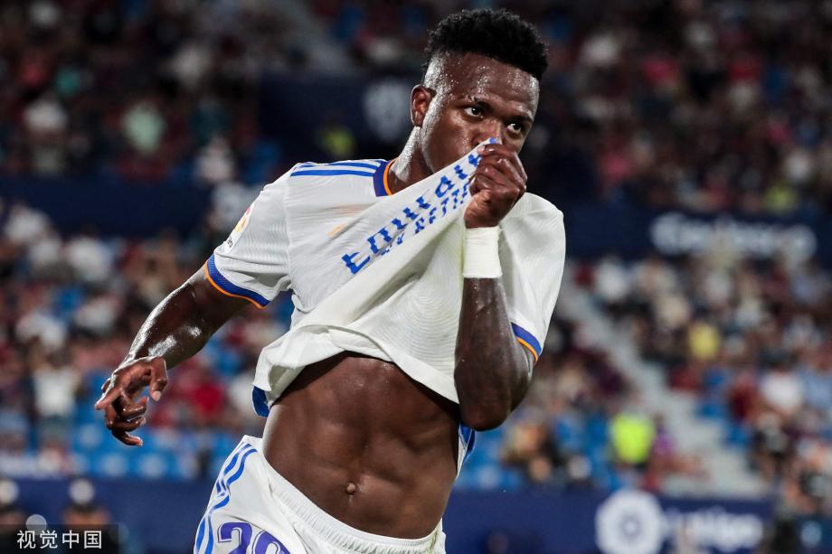 攻的背景下 攻的背景下